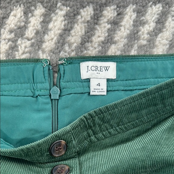 Green Button-Front Skirt - Picture 3 of 5